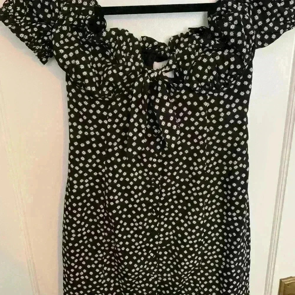 Princess Polly Black White Marion Floral Tie Front Mini Dress Size 4 - Picture 3 of 9